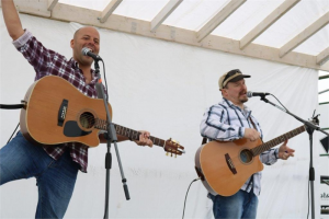 IAN & ROY Ian & Roy